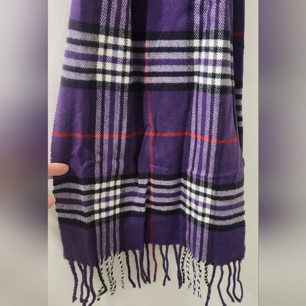Avanti Purple Plaid Scarf with‎ Fringe, Cashemire.